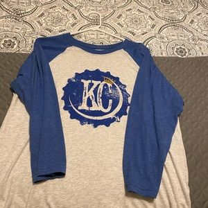 KC (Royals) Bottle Cap, raglan baseball tee
